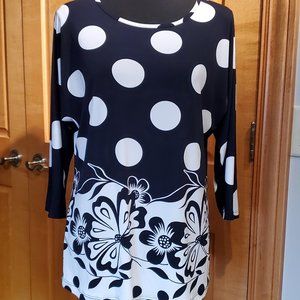 NWT Bali pullover top